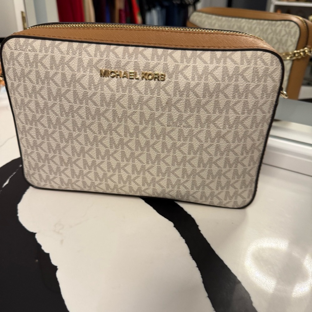 Michael Kors Cream and Brown Signature Crossbody